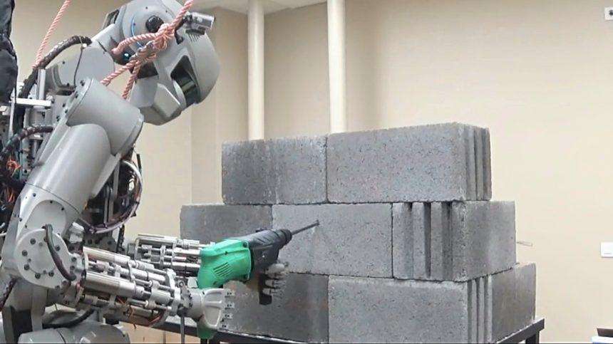 robot-fedor.jpg