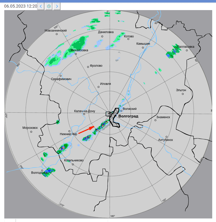 Длинный грозовой фронт-паровоз.png